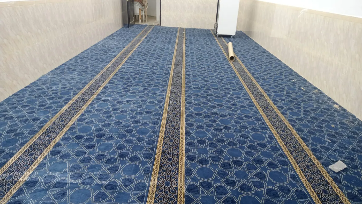 سجاد مساجد مركب بخطوط صلاة مرتبة