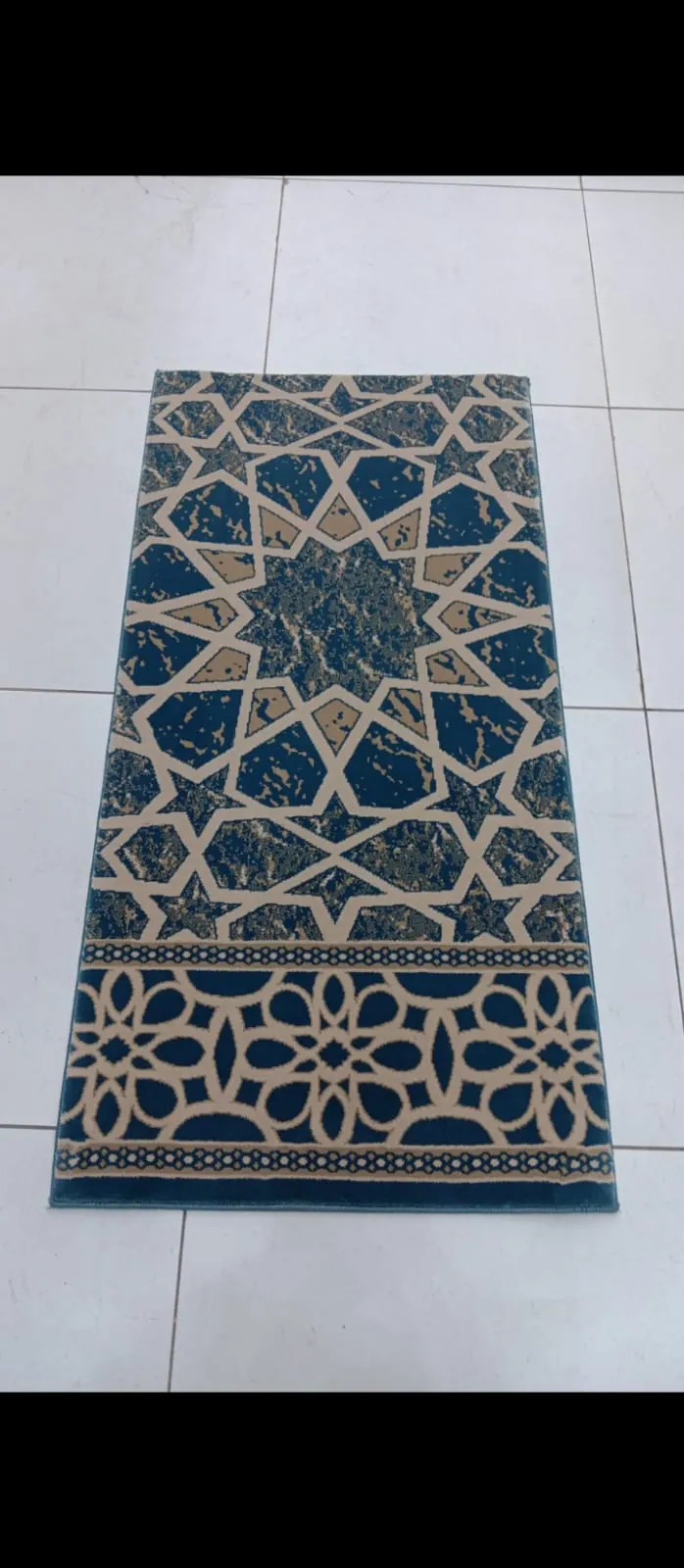تركيب سجاد مسجد أزرق